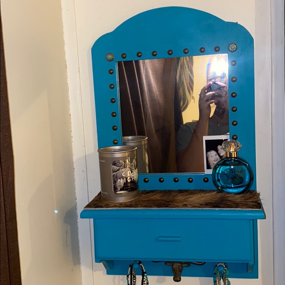 Jewelry box